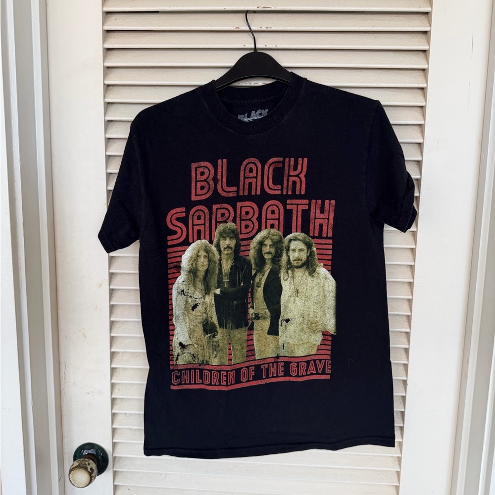 Black Sabbath Vintage Graphic T-Shirt - Black
